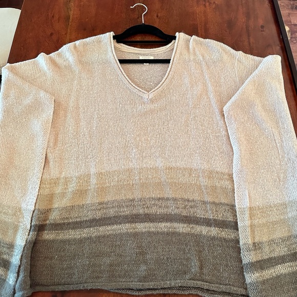 🍂🍂Poncho Style Vneck Sweater - Picture 7 of 7